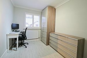 Bedroom 4- click for photo gallery